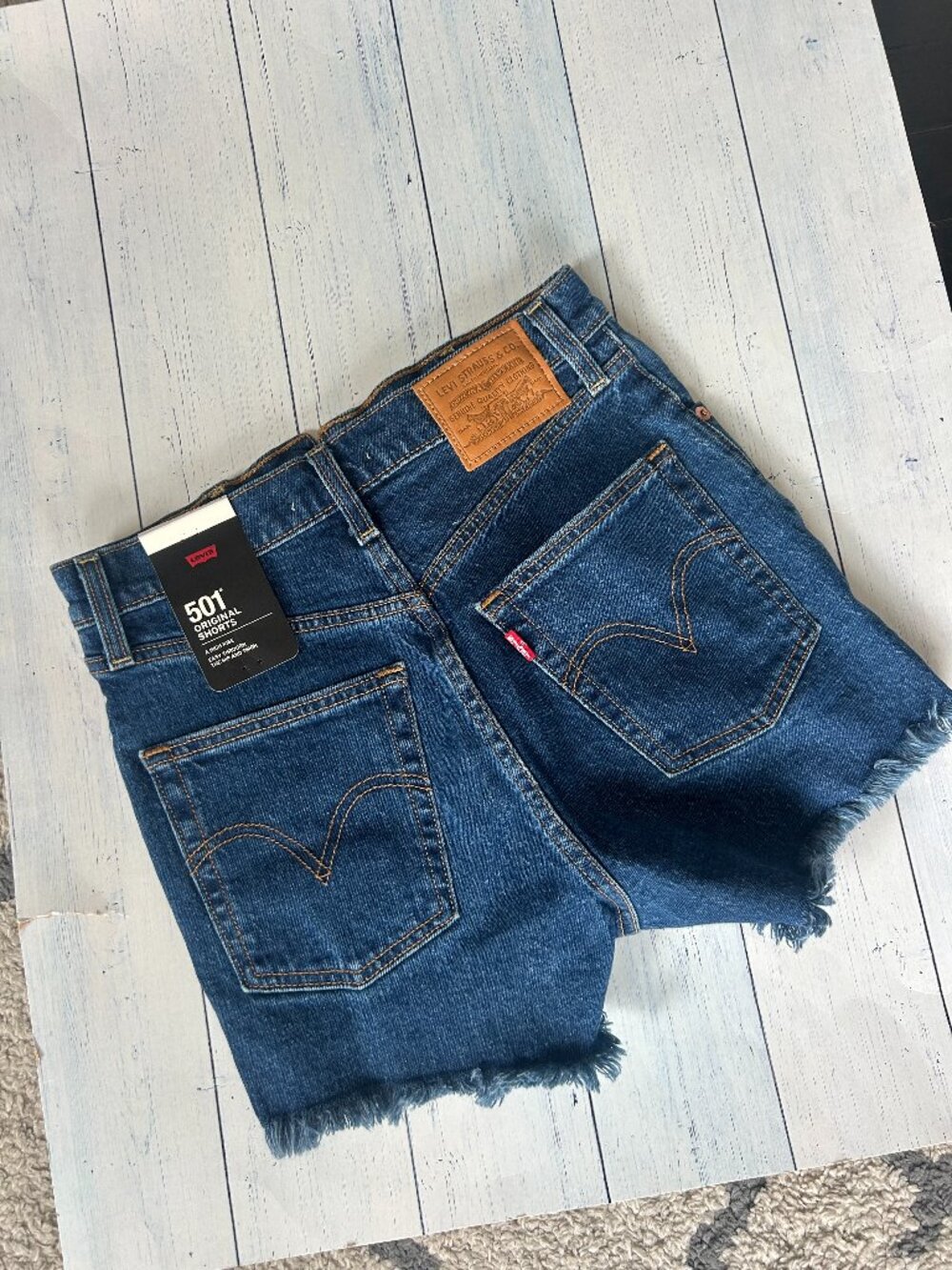 nwt LEVI'S 501 ORIGINAL SHORTS  RIBCAGE 25 BUTTON FLY